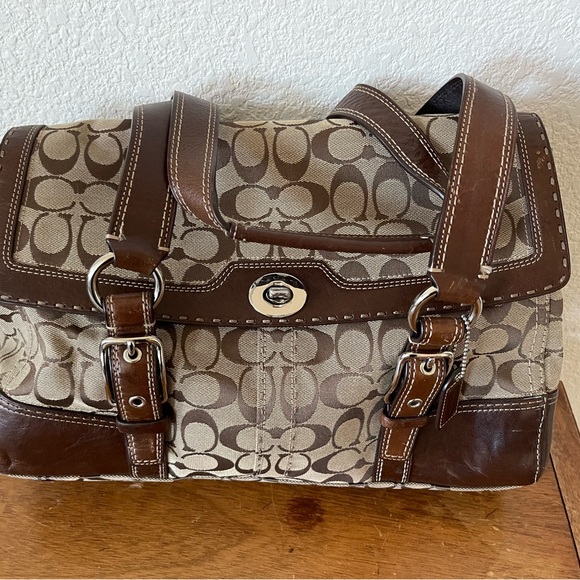 Coach - Picture 3 of 3